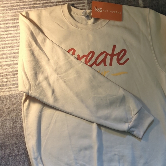 Jerzees Cream Crew Neck Sweater with Red and Yellow Design - Picture 4 of 9